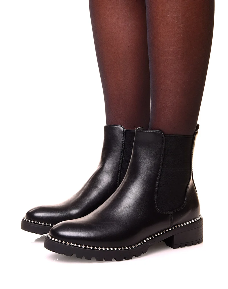Chelsea boots effet lisse à clous argenté