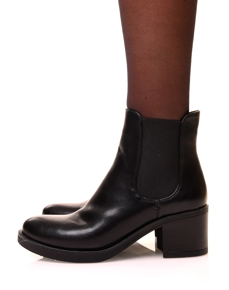 Bottines à talons carrés noires
