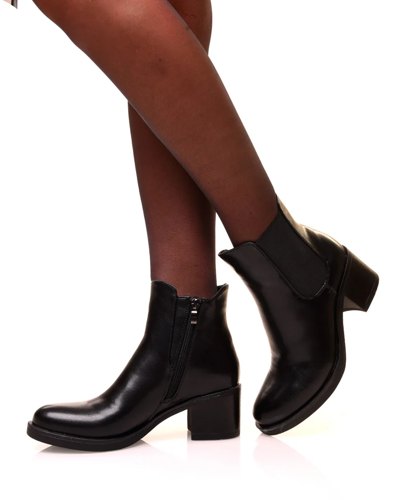 Bottines à talons carrés noires