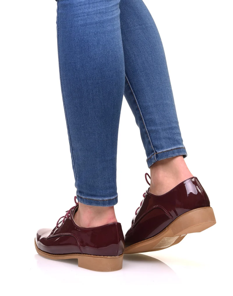 Derbies bordeaux vernis