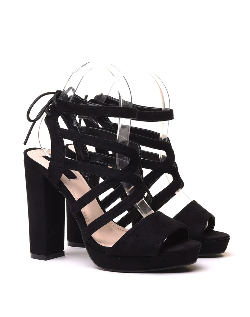 Sandales noires en suédine à talons épais