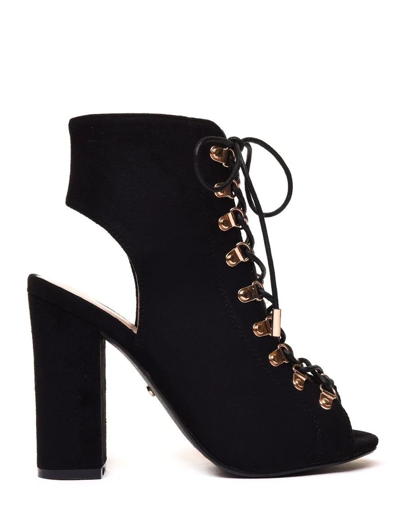 Sandales en suédines ouvertes noires à talons