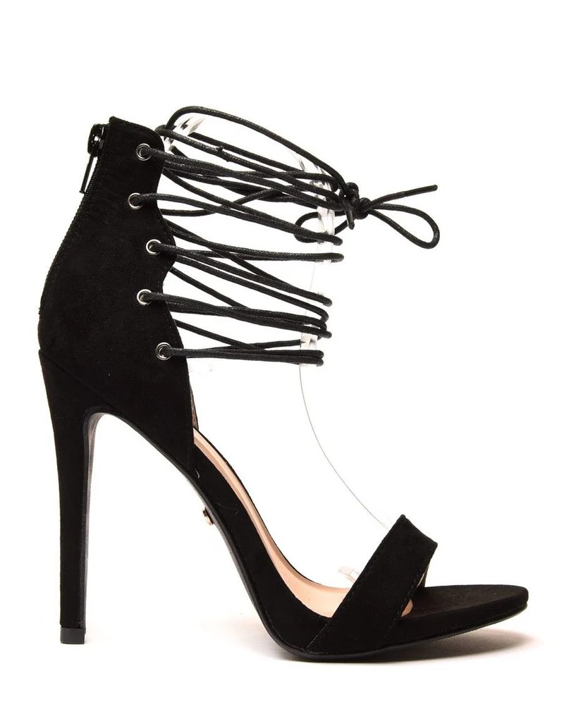 Escarpins noirs lacets