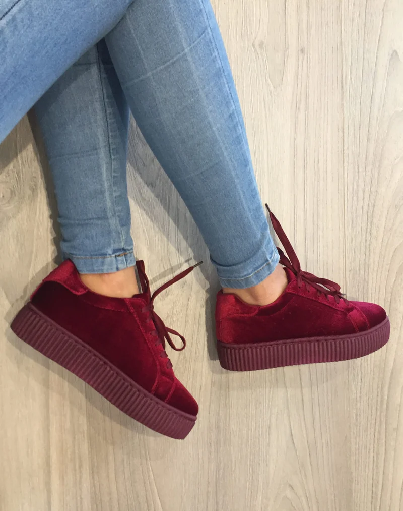 Baskets basses bordeaux en velours