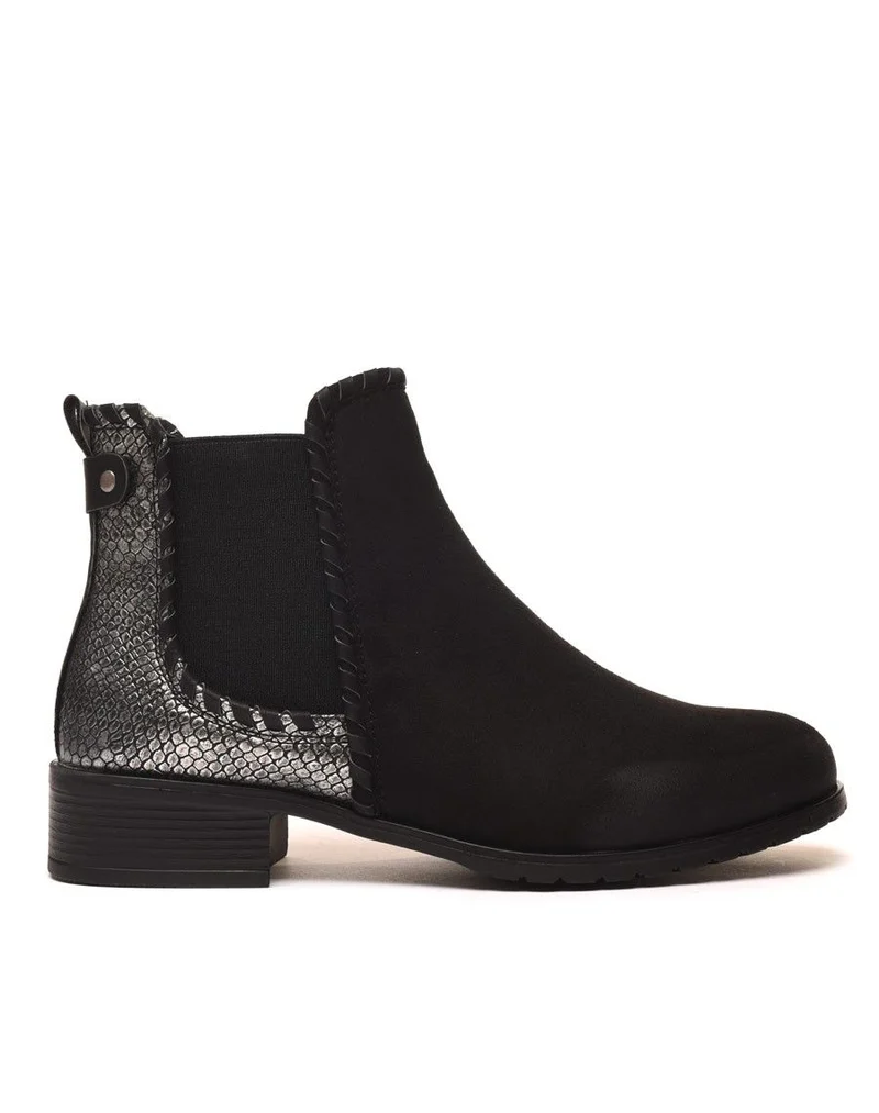 Bottines plates bi matières noires avec détails