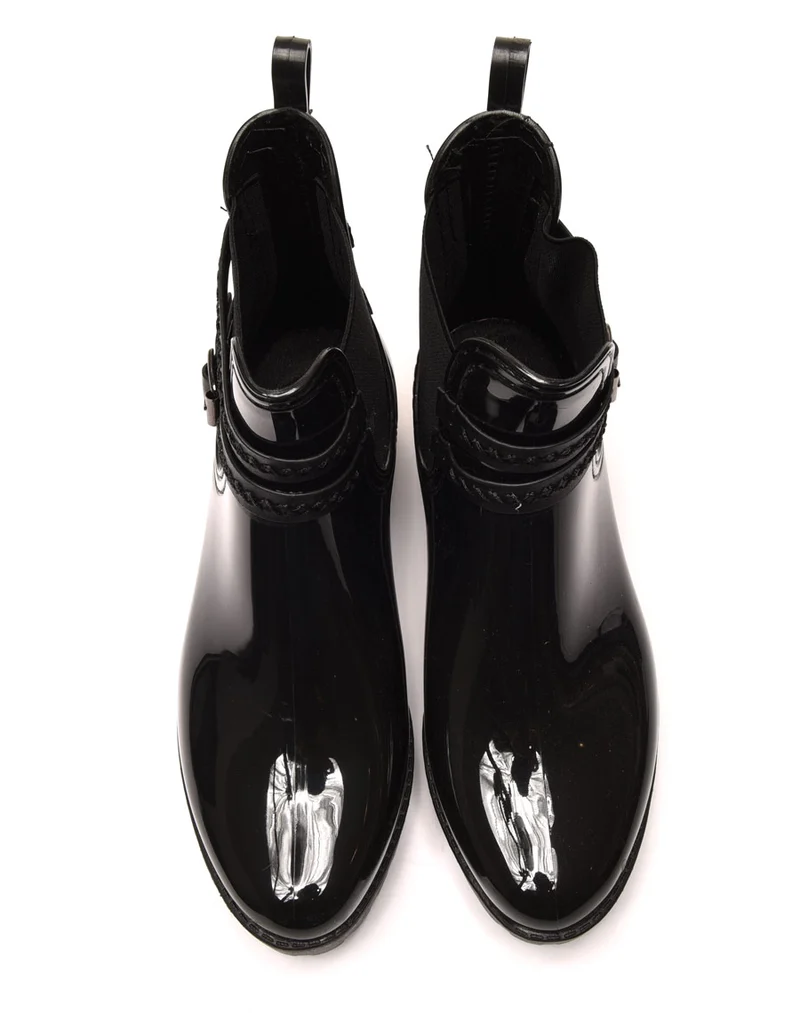 Bottines de pluie noires à semelle crantée