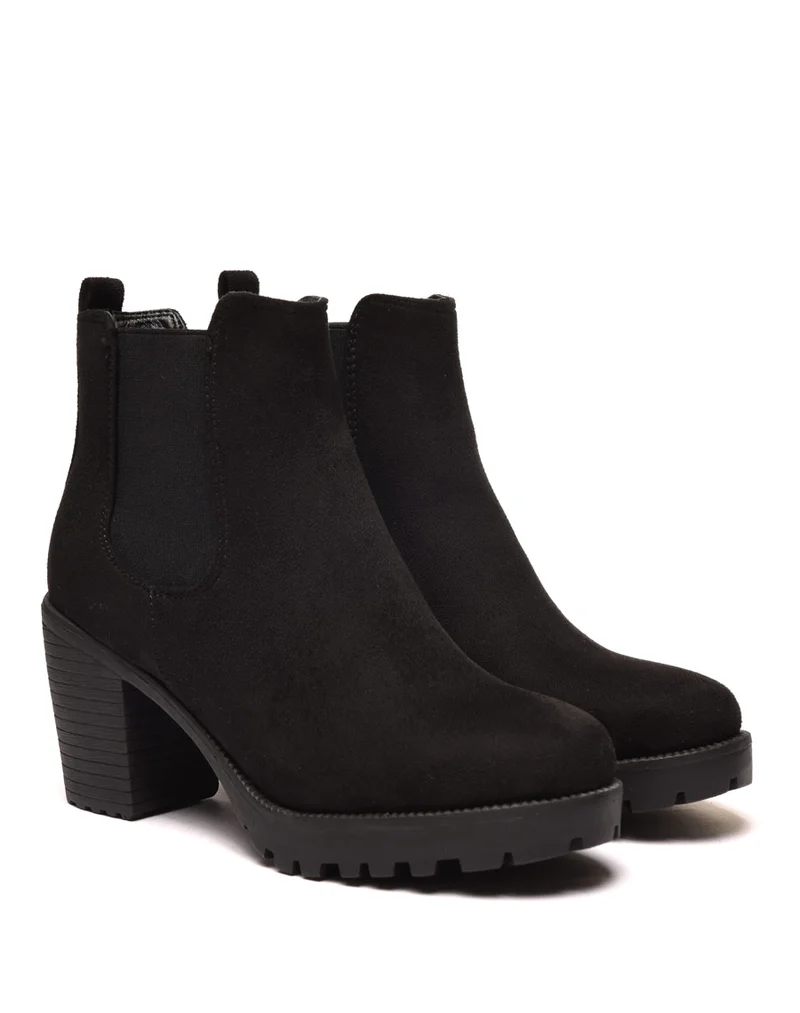 Bottines noires avec semelle crantée & talon mi haut