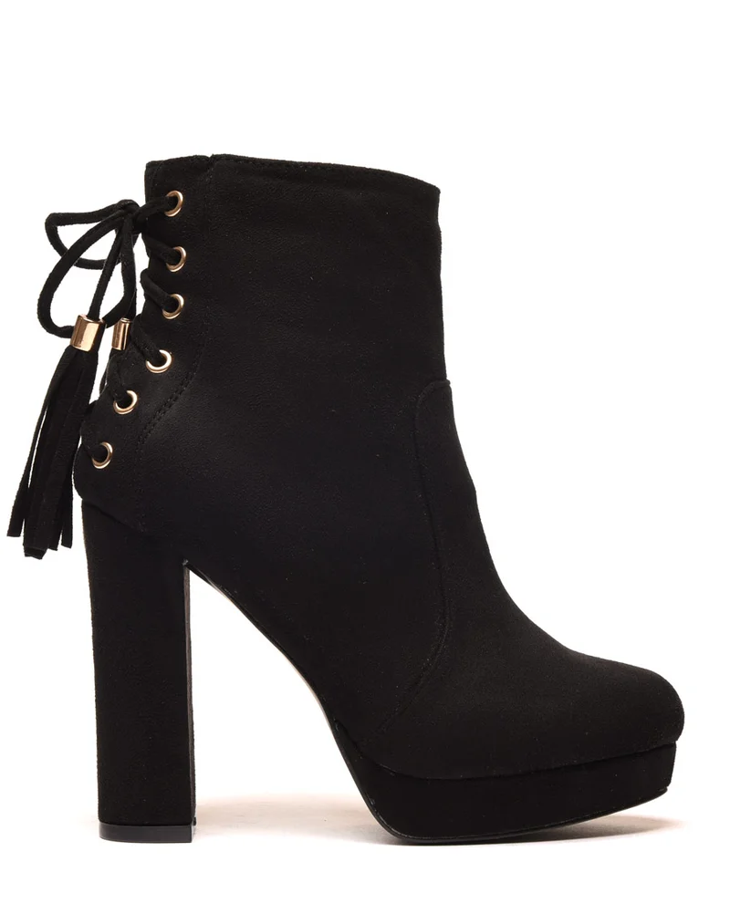 Bottines noires à talons hauts et plateforme