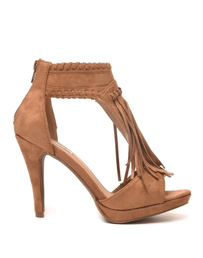 Escarpins camel ouverts à talons avec franges