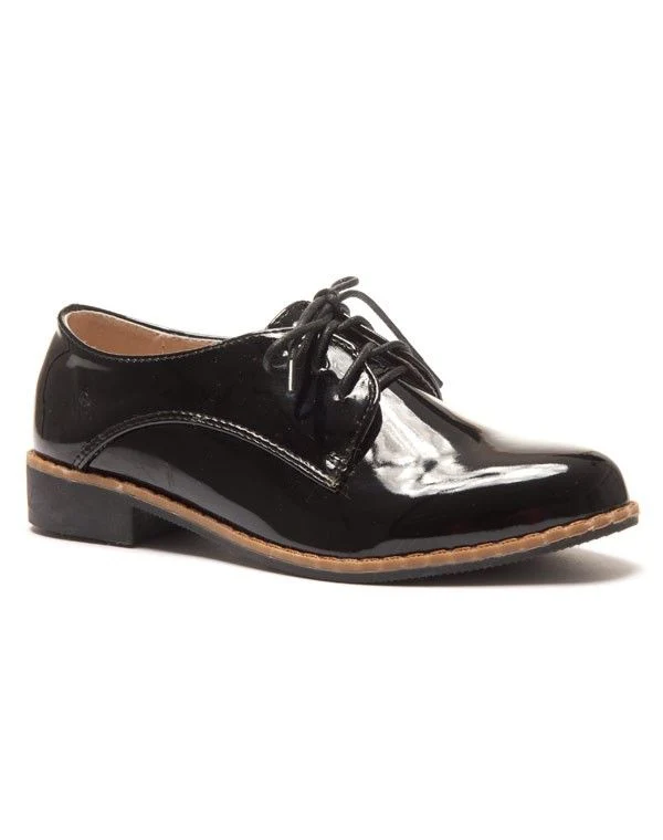 Derbie noire vernie avec lacets