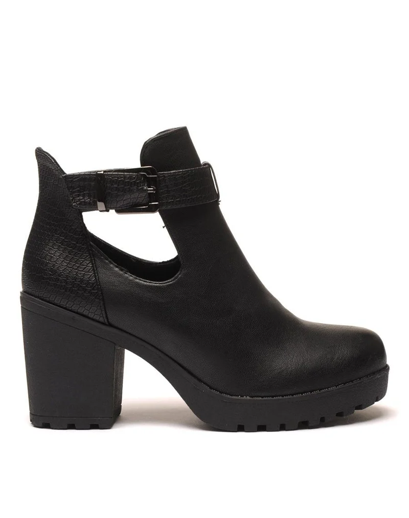 Bottine noire ajourée à talon