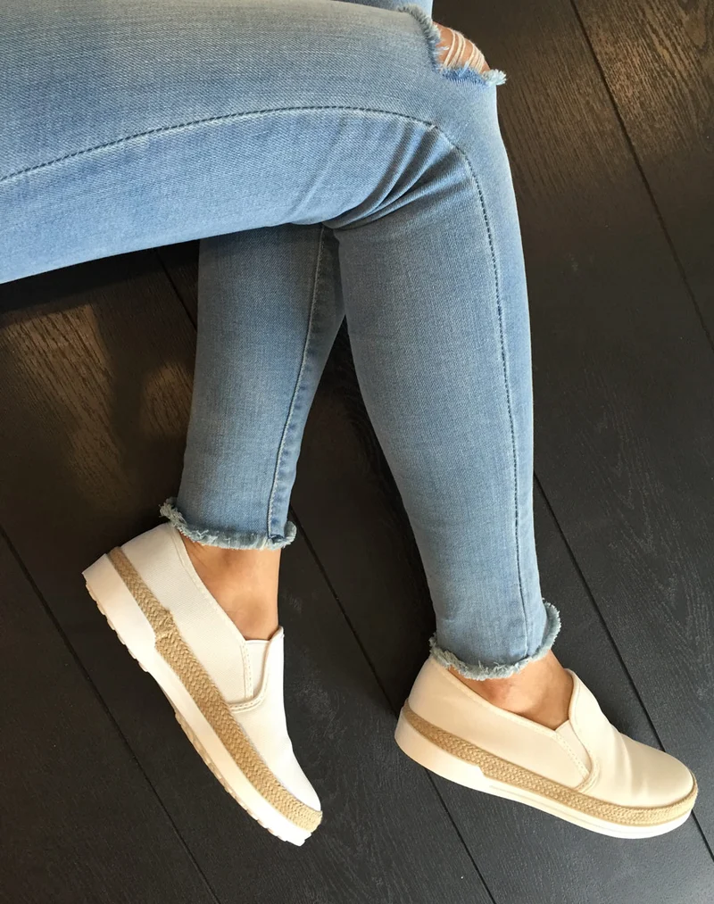 Espadrilles blanches style basket