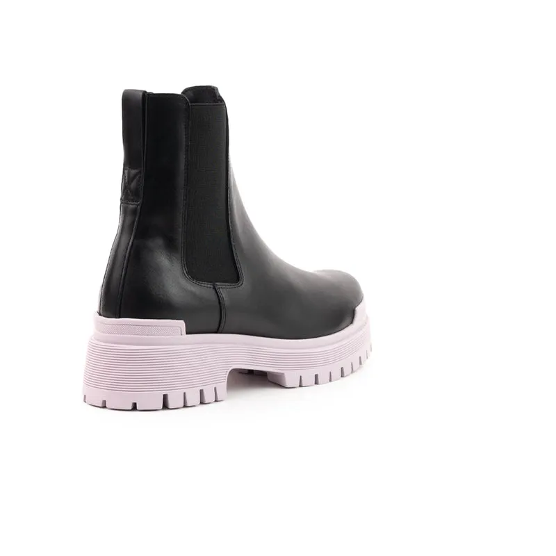 Kirby Black Leather/Lilac Sole