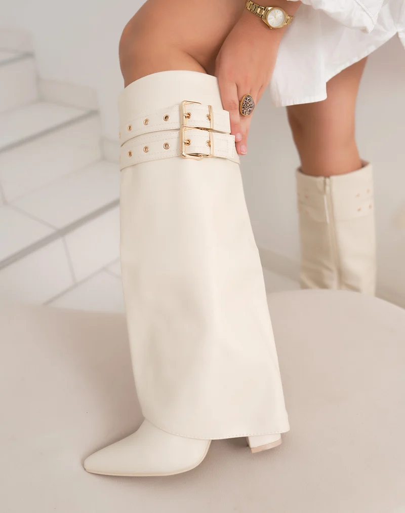 Bottes femme beiges à revers avec double lanière dorée et talon haut 9cm