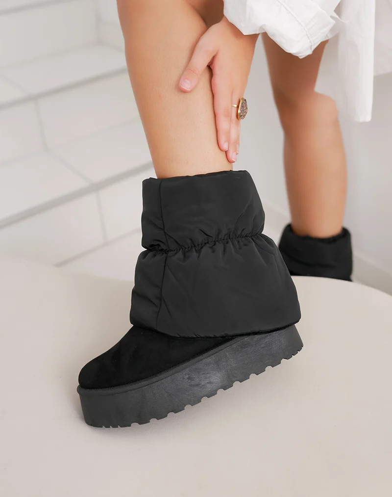 Bottines femme noires en suédine imperméable avec tige molletonnée ajustable
