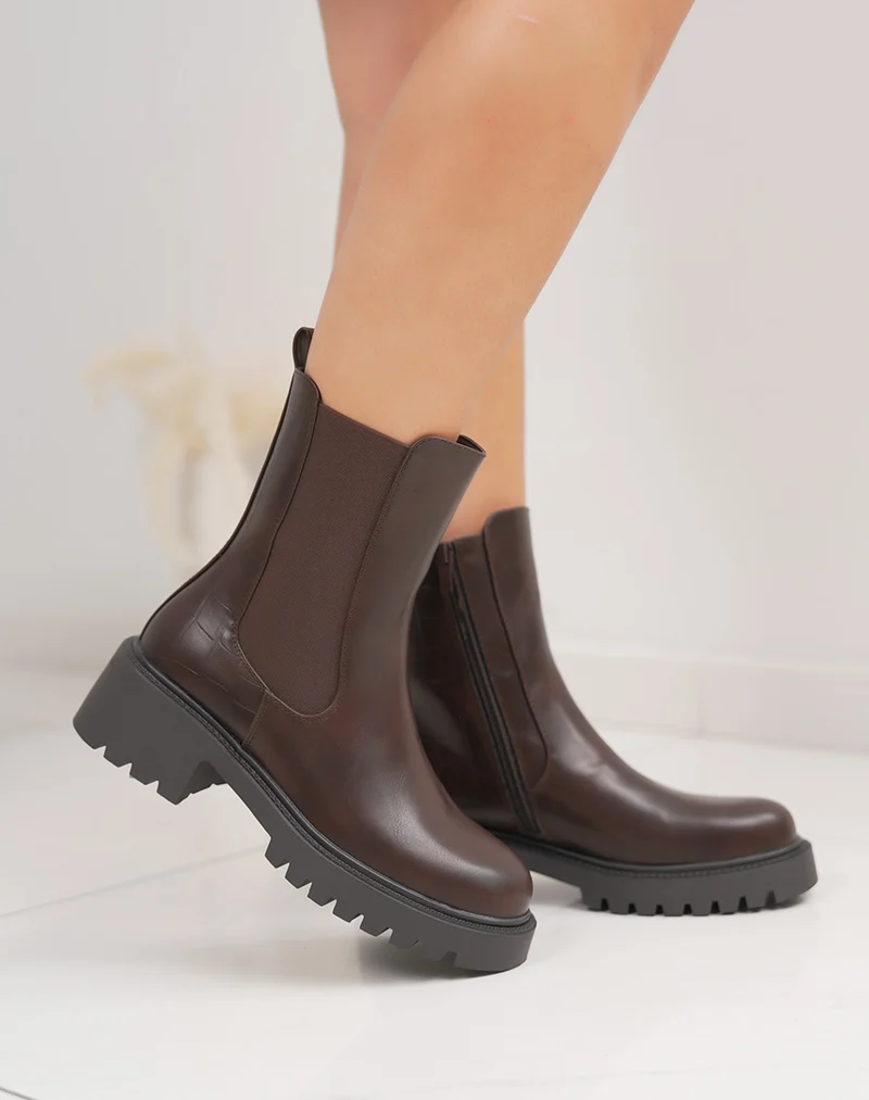 Bottines femme marron style chelsea tendance avec détail croco