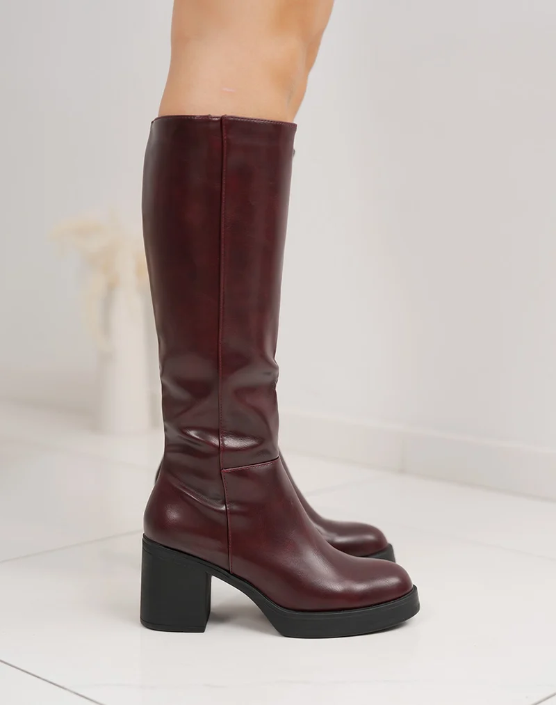 Botte femme bordeaux élégante à talon confortable avec plateforme et bout rond