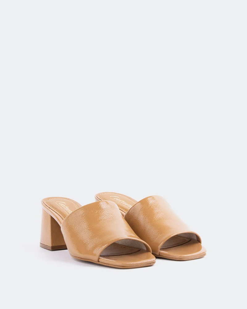 Clarabelle Camel Naplack