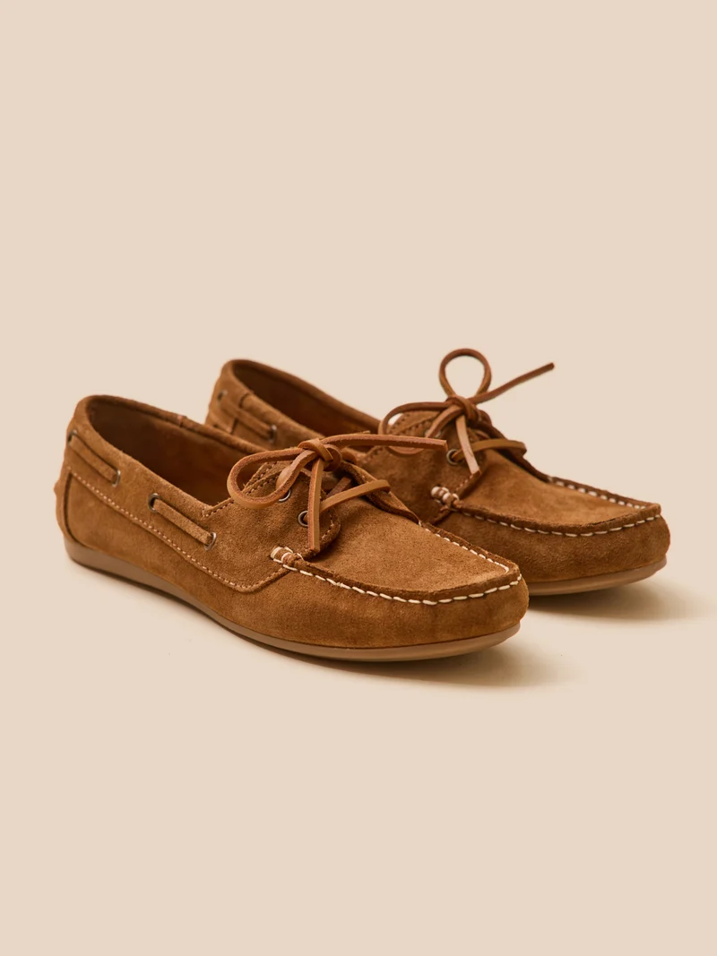 Chaussures bateau cuir femme