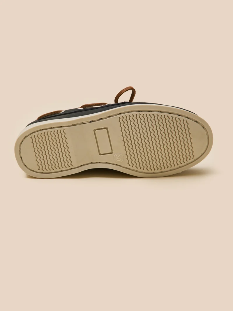 Chaussures bateau en cuir Garçon