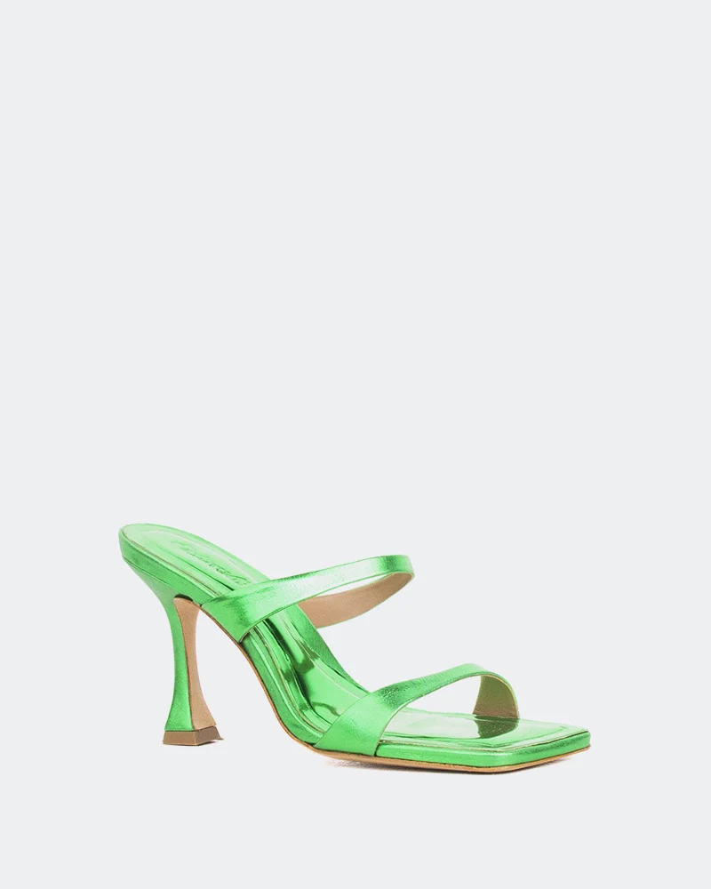 Pyramid Green Metal