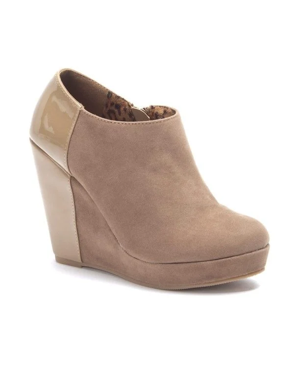 Chaussures femme Sinly: Bottines à talons compensés taupe