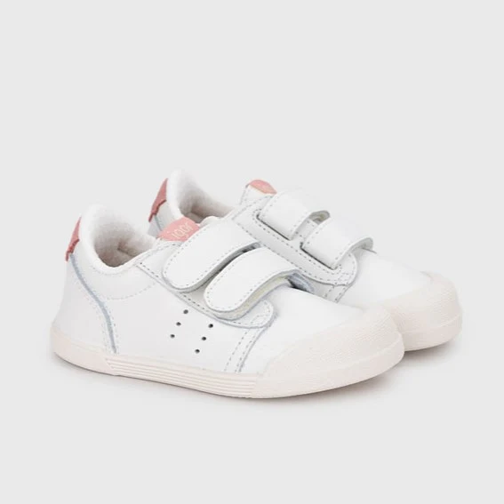 Igor Barefoot Tennis Rosa