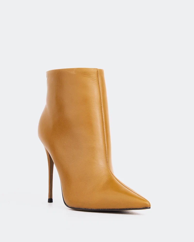 Beauty Camel Leather