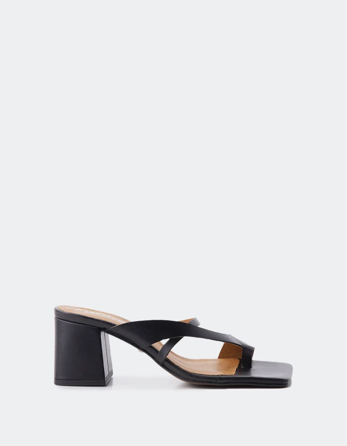 Barriada Black Leather