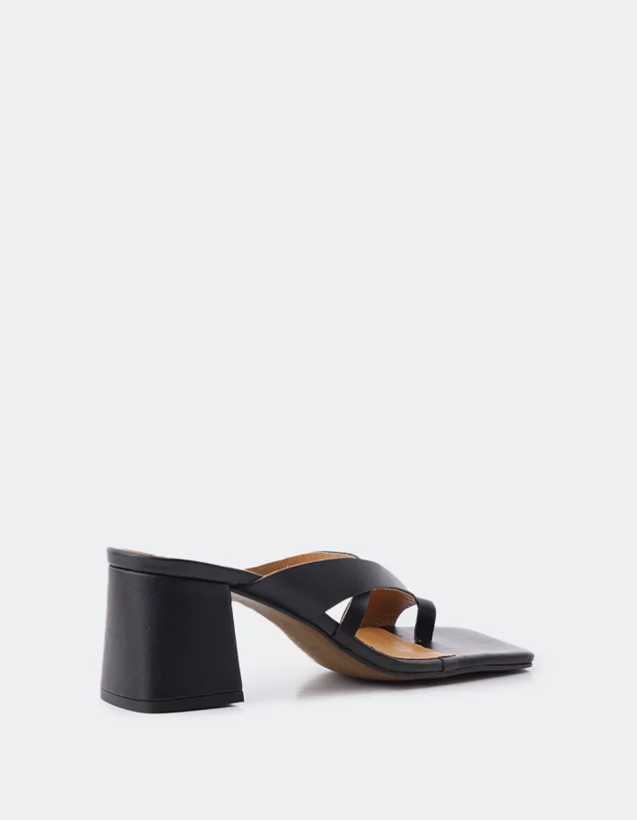 Barriada Black Leather