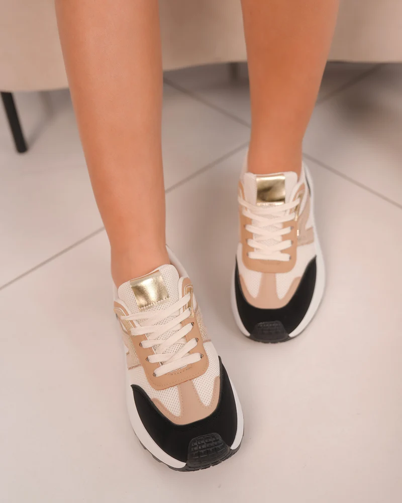 Basket femme beige et noire avec rayures dorées et semelle épaisse crantée