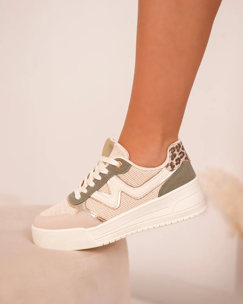 Basket Femme Beige et Vert avec Détails Dorés et Léopard