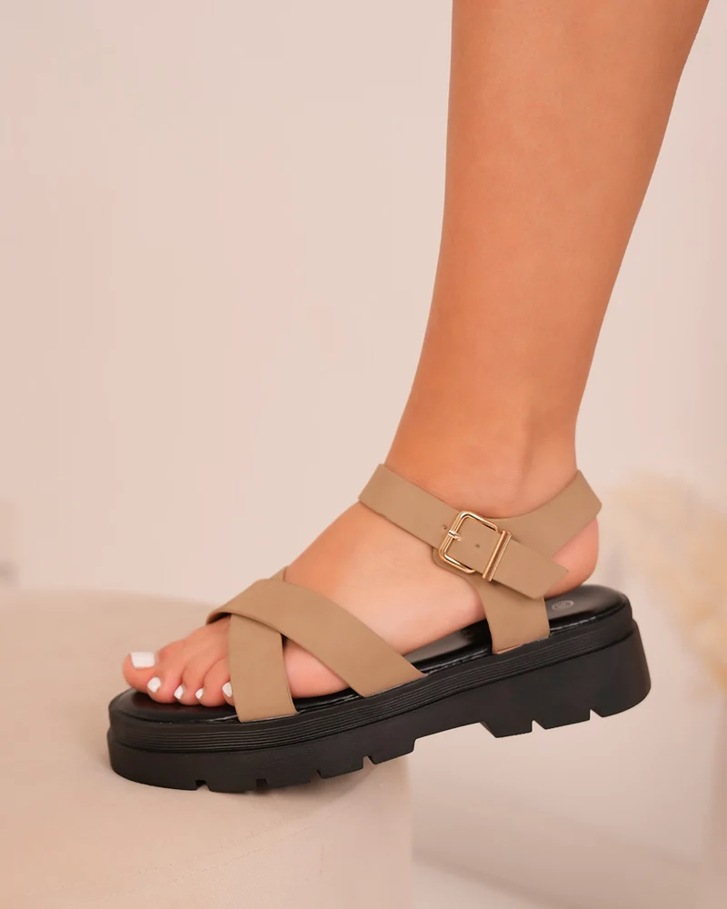 Mules femme taupe avec brides croisées et semelle crantée