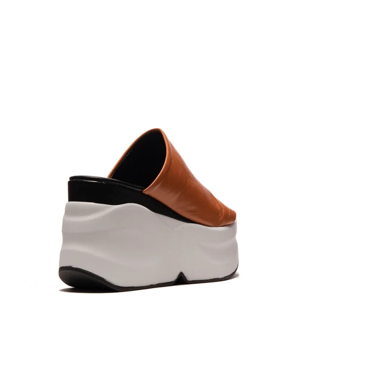 Cricket Tan Leather