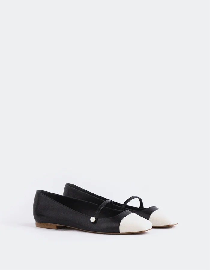 Yarrow Off Wht.Black Leather