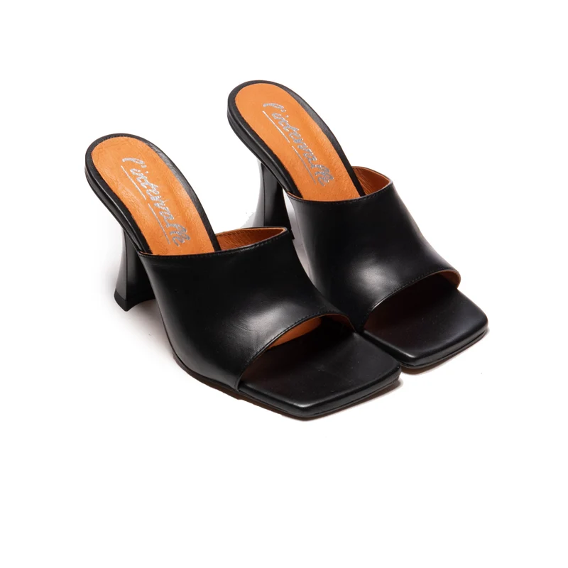 Cythera Black Leather