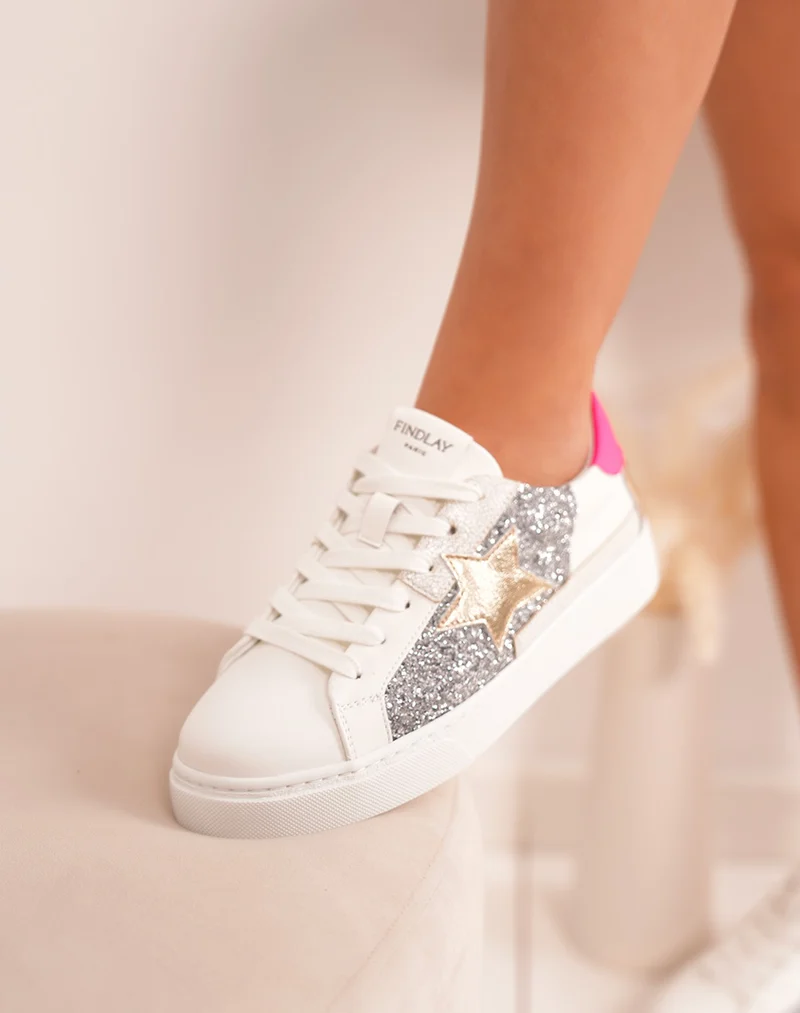 Baskets femme FINDLAY blanches avec étoile dorée et détails pailletés