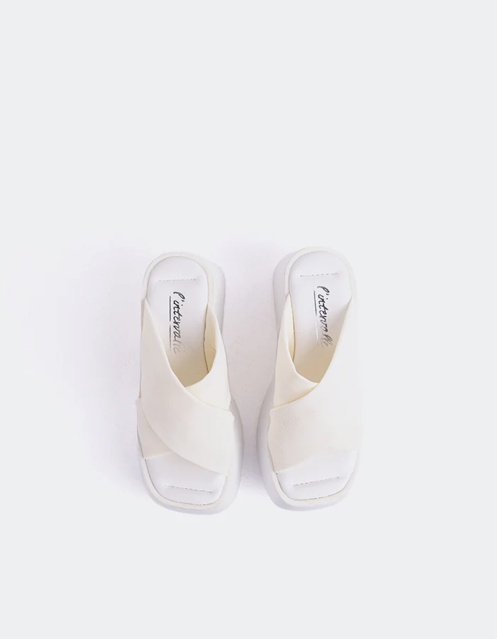 Colibri White Lycra