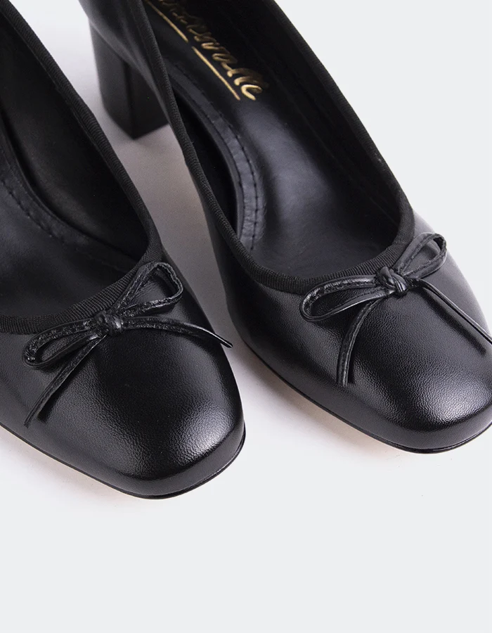 Ruslan Black Leather