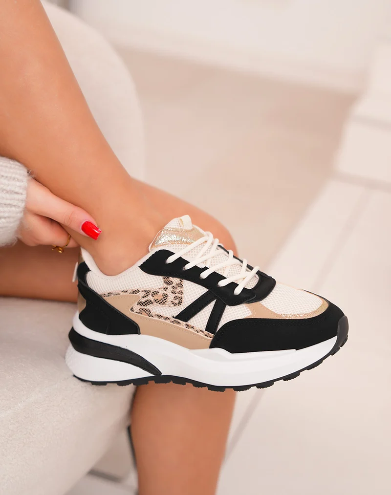 Baskets femme noires tendance avec touches dorées et imprimé léopard