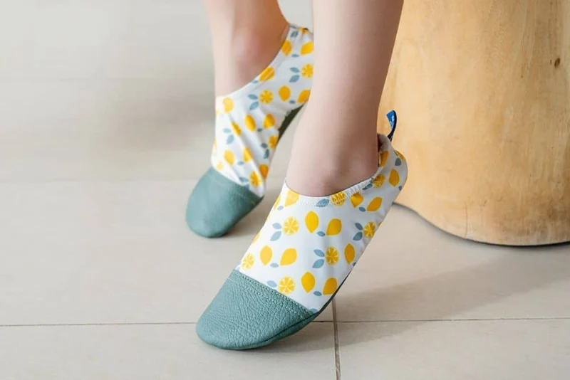 Les Pas Petits Citrons Jaunes