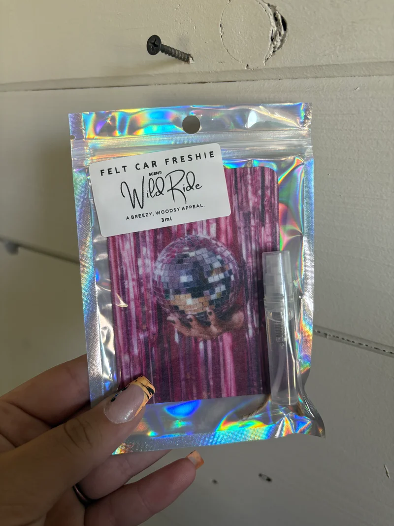 Disco felt freshie