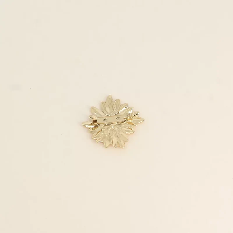 Broche Hellie