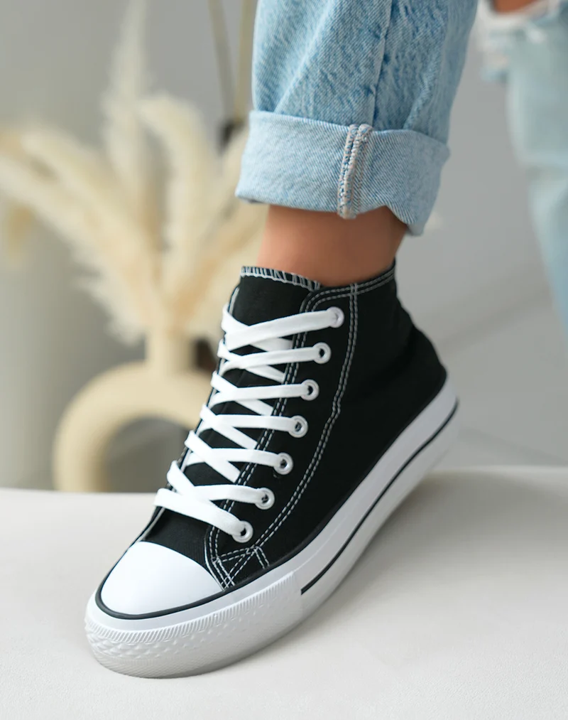 Baskets noires en toile montantes