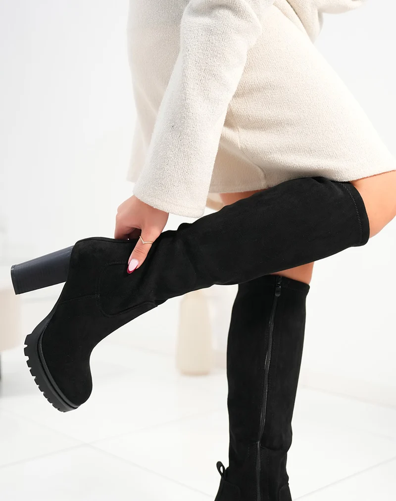 Bottes femme en suédine noires avec talon haut épais et semelle crantée