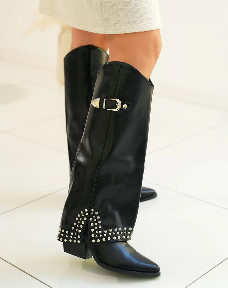 Bottes femme à revers avec clous et boucles argentées
