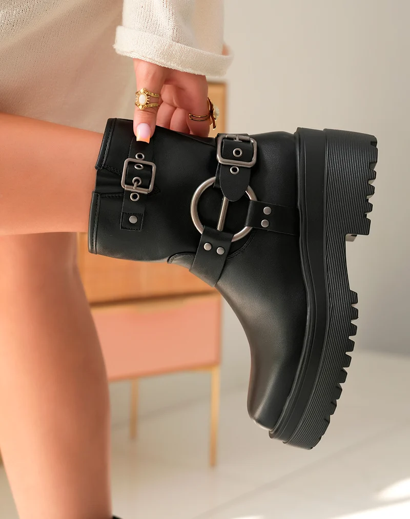 Bottines Noires Style Biker à Semelle Crantée pour Femme
