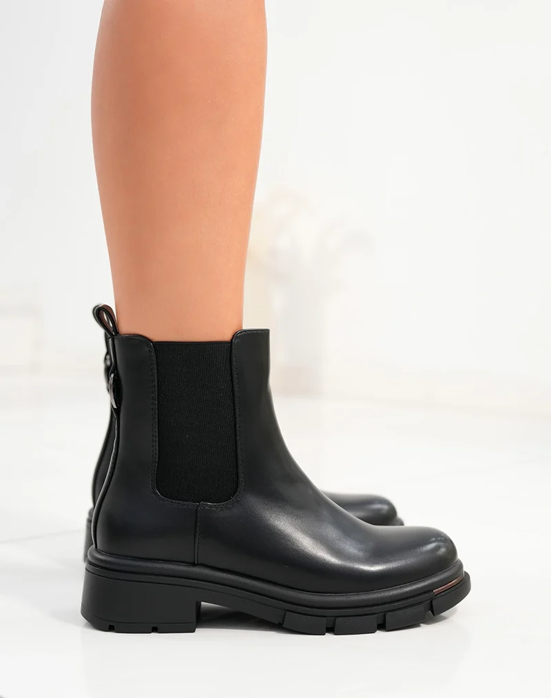 Bottines Chelsea femme noires avec talon moyen et semelle crantée
