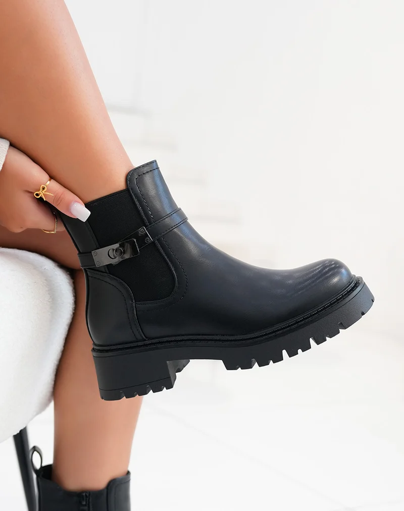 Bottines femme noires avec sangle et détail gris anthracite