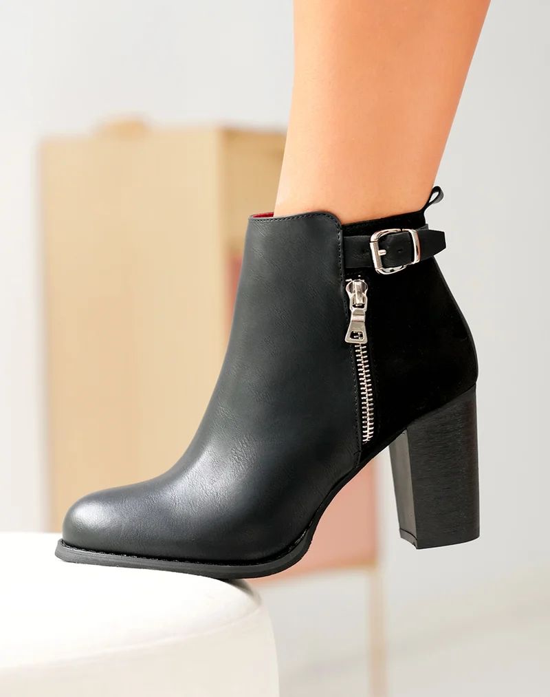 Bottines à talons noires bi matières avec sangle